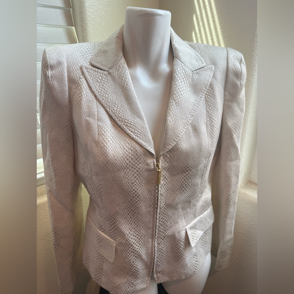 Albert Nipon Zip Up Blazer/Jacket